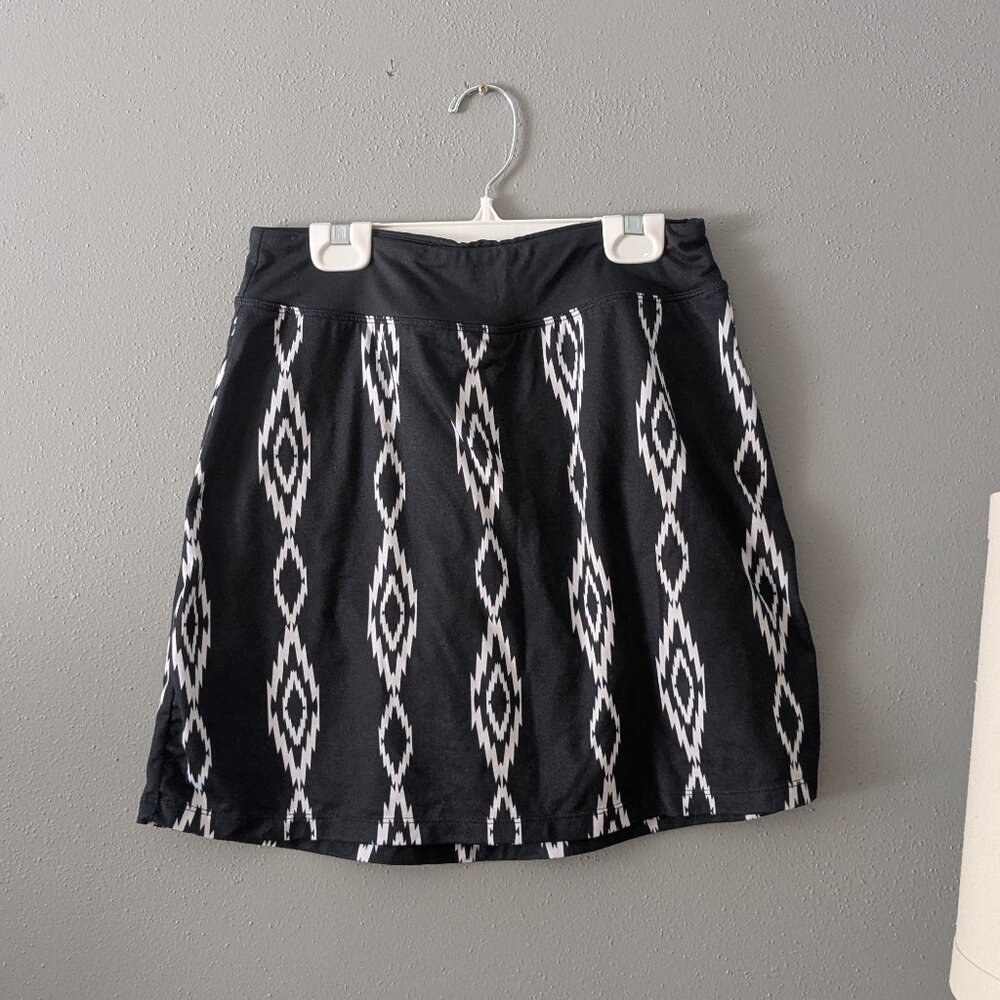 Black skort